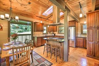 9 Mi to Sugar Mountain Stunning Cabin with Views - 1