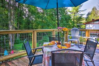 Shaw Creek Cottage with Fire Pit and Forest Views - Hendersonville - 0