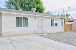 NEWLY RENOVATED home located in the heart of ABQ - 7