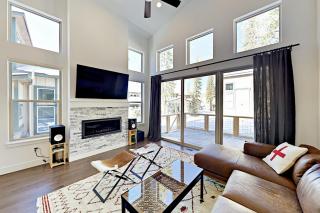 Mountain Sky Cottage - 0