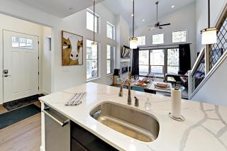 Mountain Sky Cottage - 2