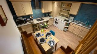 Spacious luxury flat in Swanage, close to beach with parking - 4