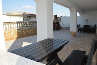 Apartments Anton - Pag - 9