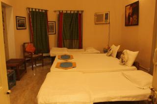 Cozy Inn - Varanasi - 3