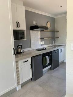 Alimama Spaces The Manson's Cote de Val - Parys - 1