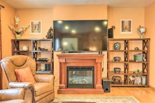 Granby Home with Deck Less Than half Mi to Aldrich Lake! - Granby - 3