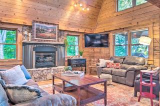 Sip, Soak & Unwind: Waynesville Cabin w/ Hot Tub - 6
