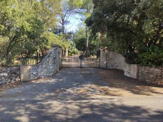 Villa Dervonnae, la Provence à l'ombre des Chênes - 4