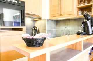 Stunning 3-bedroom apartment with mountain views - 3