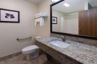 AmericInn by Wyndham Petoskey - Petoskey - 2
