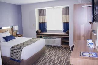 Microtel Inn & Suites by Wyndham - Penn Yan - 2