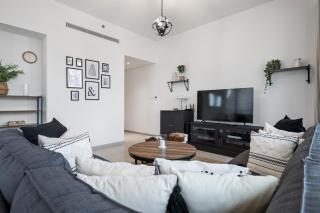 Breathtaking City Views From DT Apt with Terrace - Dubái - 5