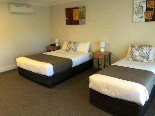 Alexander Cameron Suites - Penola - 8