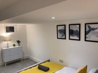 Garden Flat in City Centre with Parking - 6