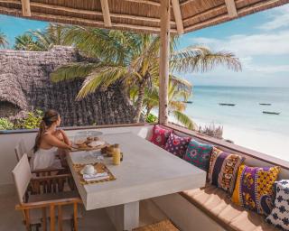Joya' Beach Suites & Villa - 3