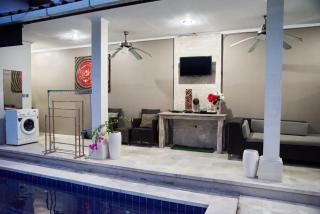 4 BEDROOM VILLA KUTA REGENCY B10 - Kuta - 8