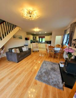 Greystones Clock Tower Lodge - Leap - 4