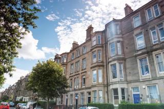 Beautiful City Center 1 Bed Apartment with Park View - Edinburgh - 9