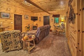 Updated Manistique Log Cabin, Yard and Fire Pit - Manistique - 7