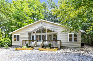 Bethany West -- 613 Laurel - 0