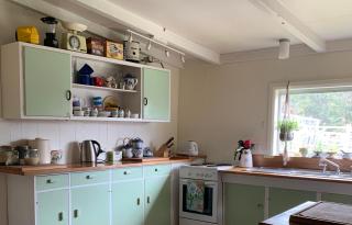 Wylah Cottage for a Peaceful Bruny Island Escape with Water Views, Fireplace & Wallabies - 2