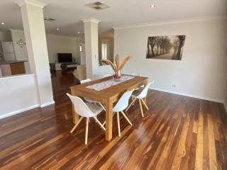 Wagon Holiday Home - Broadwater - 7