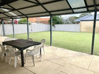 Wagon Holiday Home - 6