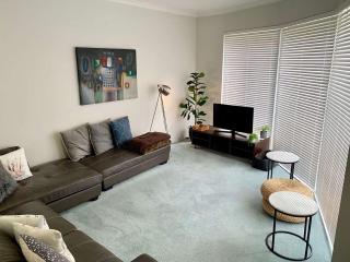 Busselton Beach House with WiFi - Busselton - 3