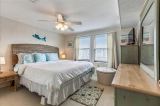 North Point Condo 301 - 3