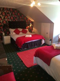 Broom Lodge - 2