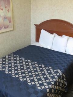 Days Inn by Wyndham Los Angeles Stadium Area LAX - 4