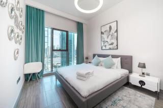 Luton Vacation Homes - Modern & Lake view 1BR , MBL Residence, Jumeirah Lake Towers - Dubai - 0