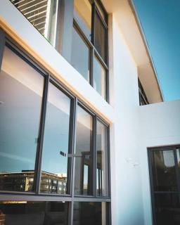 Crows Nest - Executive Penthouse - 3 Bedroom- 5km to City - Sydney - 2
