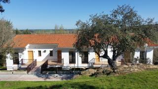 Apartamentos Baños de Ledesma - Salamanca - 0