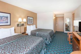 Days Inn by Wyndham Kirksville - Kirksville - 1