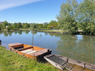 Studio Marmotte, quartier marais, terrasse en rez de jardin, matelas confort - Bourges - 2
