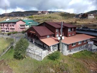 Gudauri Hut Hotel - 4