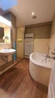 Hochwertiges Penthaus mit großer Dachterrasse in ruhiger Stadtlage - 4