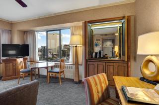 The Hotel Captain Cook - Anchorage - 6