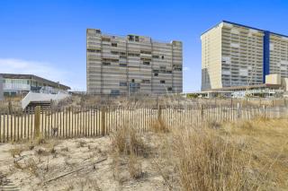 Fountainhead Towers - Ocean City - 1