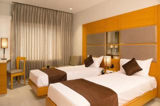 Sri Aadhish Grand Hotel - Aranthangi - 6