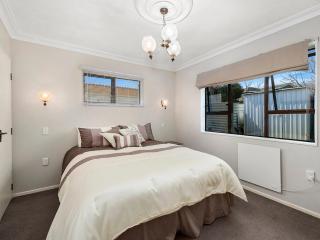 Heathcote Cottage - Taupo Holiday Home - Taupo - 3