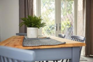 Fantastic 3 bedroom property - Halifax - 9