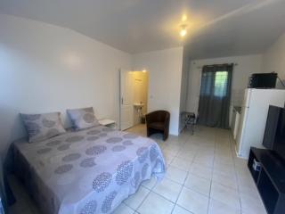 Charming 1-Bed Apartment 20 mins to Paris by train - 0