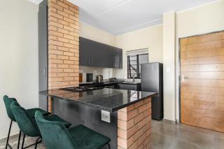 Smartz Apartment 334 - Midrand - 4