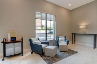 Comfort Suites Cincinnati University - Downtown - Cincinnati - 6