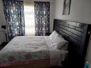 2 Bedroom Residential Home, along the coast. - Durban - 7