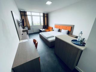 Hotel Terminal One - Sindelfingen - 8