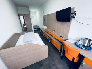 Hotel Terminal One - 4