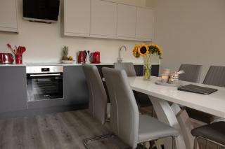 Pembroke Self Catering Apartments - Pembroke - 2